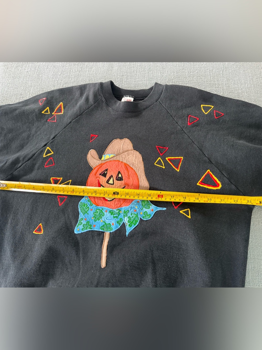 Vintage 80s 90s Fruit of the Loom Halloween Scarecrow Pumpkin Sweatshirt L USA - Picture 6 of 8